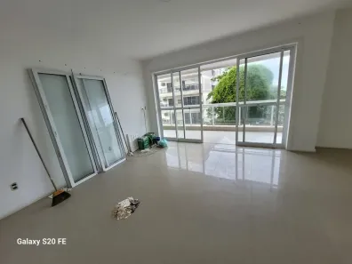 Apartamento com 4 Quartos à venda, 114m² no Cavaleiros, Macaé