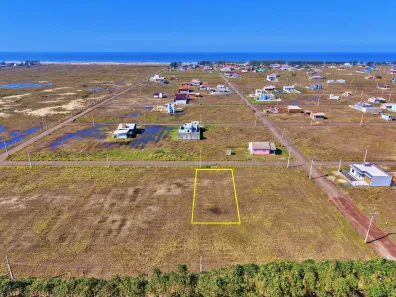Lote/Terreno à venda, 300m² no Areias Claras, Balneário Gaivota
