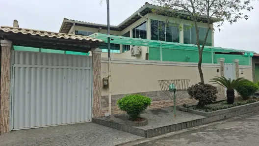 Casa com 4 Quartos à venda, 300m² no Colubande, São Gonçalo