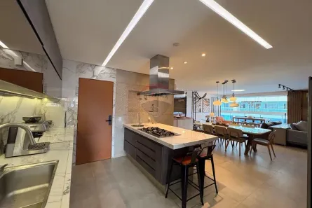 Apartamento com 3 Quartos para alugar, 190m² no Itapuã, Vila Velha