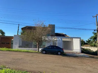 Sobrado com 4 Quartos à venda, 410m² no Tucano, Londrina