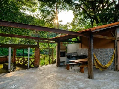 Fazenda/Sítio com 4 Quartos à venda, 297m² no Jardim Itapema, Guararema