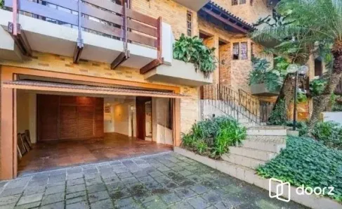 Casa com 3 Quartos à venda, 330m² no Bela Vista, Porto Alegre