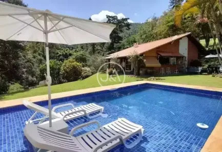 Casa com 2 Quartos à venda, 92m² no Nogueira, Petrópolis