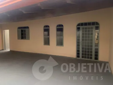 Casa com 4 Quartos à venda, 220m² no Jardim Patrícia, Uberlândia