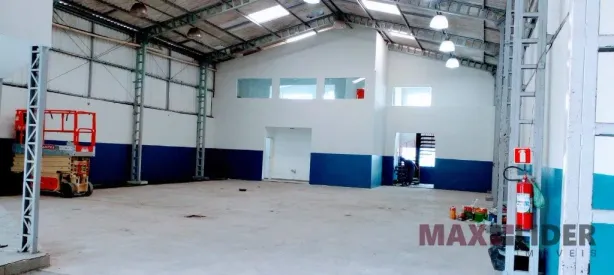 Prédio Comercial para venda ou aluguel, 500m² no Alphaville Industrial, Barueri