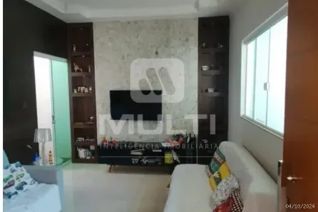 Casa com 3 Quartos à venda, 160m² no Granada, Uberlândia