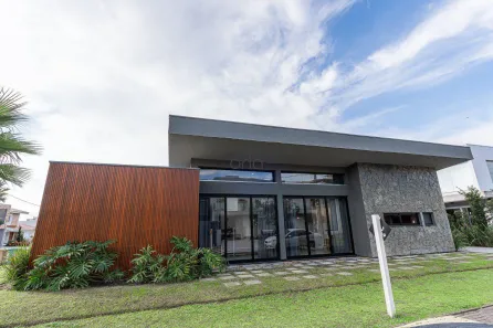 Casa de Condomínio com 3 Quartos à venda, 141m² no XANGRI-LÁ, Xangri-lá