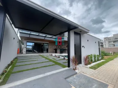 Casa de Condomínio com 4 Quartos à venda, 218m² no Recreio dos Bandeirantes, Rio de Janeiro