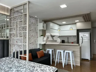 Apartamento com 1 Quarto para alugar, 30m² no Centro, Curitiba
