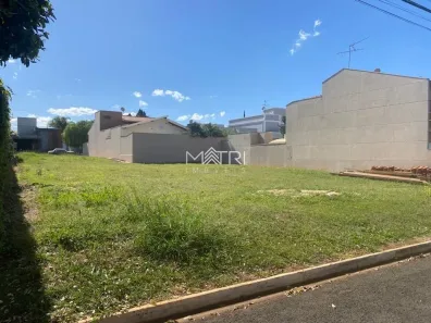 Lote/Terreno à venda, 924m² no Jardim dos Flamboyants, Araraquara