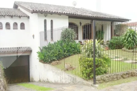 Casa com 4 Quartos à venda, 264m² no Espírito Santo, Porto Alegre