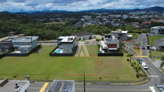 Lote/Terreno à venda, 400m² no Vila Nova, Joinville