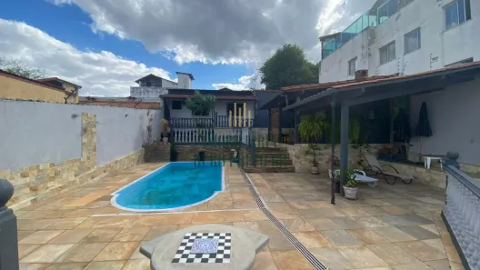 Casa com 2 Quartos à venda, 360m² no Jardim Leblon, Belo Horizonte