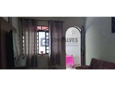 Casa com 2 Quartos à venda, 108m² no Vila Palmares, Santo André