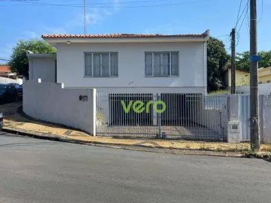Casa com 3 Quartos à venda, 246m² no Vila Santo Antônio, Americana