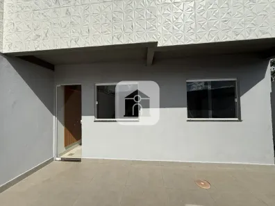 Sobrado com 2 Quartos para alugar, 130m² no Novo Mundo, Uberlândia