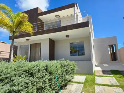 Casa de Condomínio com 4 Quartos à venda, 320m² no Buraquinho, Lauro de Freitas