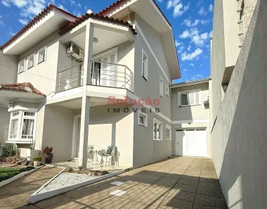 Sobrado com 4 Quartos à venda, 217m² no Estância Velha, Canoas