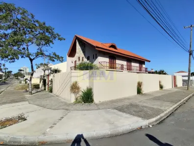 Sobrado com 4 Quartos à venda, 426m² no Emiliano Perneta, Pinhais