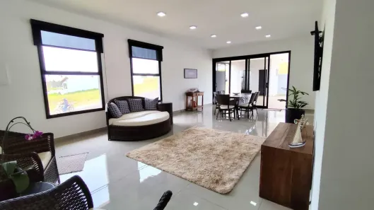 Casa de Condomínio com 3 Quartos à venda, 190m² no Condomínio Riviera de Santa Cristina XIII, Paranapanema