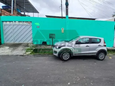 Casa de Condomínio com 4 Quartos à venda, 180m² no Tarumã, Manaus