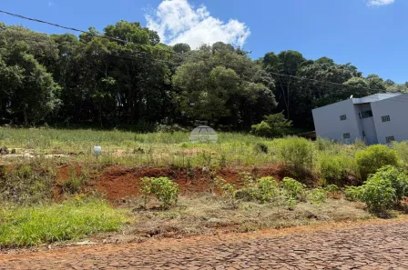 Lote/Terreno à venda, 482m² no Fraron, Pato Branco
