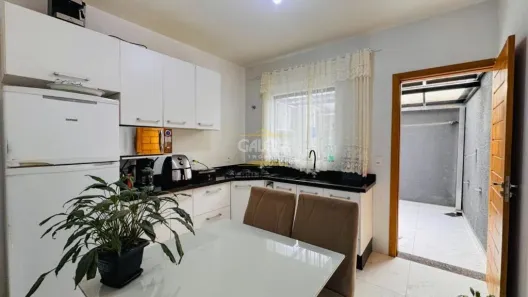 Sobrado com 2 Quartos à venda, 71m² no Vila Nova, Joinville