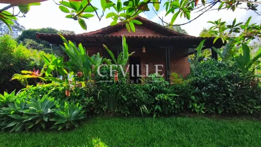 Casa de Condomínio com 4 Quartos à venda, 135m² no , Brumadinho