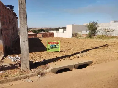Lote/Terreno à venda, 300m² no Residencial Ildefonso Limírio, Anápolis