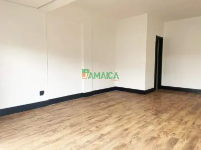 Ponto Comercial para alugar, 34m² no Uberaba, Curitiba