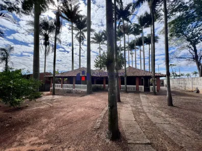 Fazenda/Sítio com 2 Quartos à venda, 264m² no Parque das Árvores, Araras