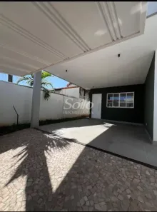 Casa com 2 Quartos à venda, 95m² no Cidade Jardim, Uberlândia