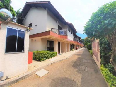 Casa de Condomínio com 3 Quartos à venda, 177m² no Cavalhada, Porto Alegre