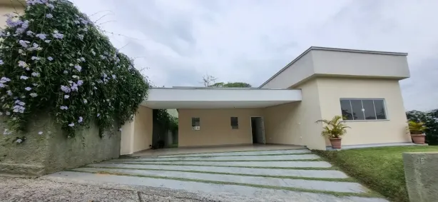 Casa de Condomínio com 3 Quartos para alugar, 198m² no Chácara dos Junqueiras, Carapicuíba