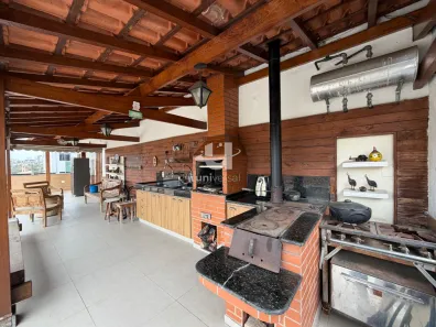 Casa com 4 Quartos para alugar, 200m² no Manoel Honório, Juiz de Fora
