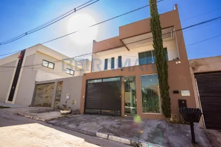 Casa com 5 Quartos à venda, 144m² no Guará II, Brasília