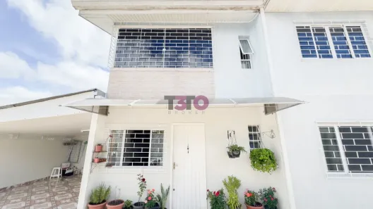 Sobrado com 3 Quartos à venda, 104m² no Capão Raso, Curitiba