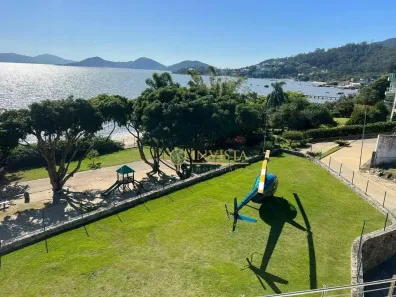 Casa de Condomínio com 4 Quartos à venda, 1400m² no Cacupé, Florianópolis