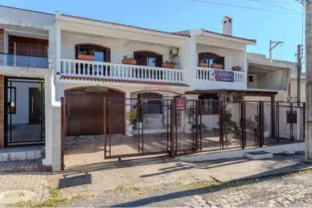 Casa com 4 Quartos à venda, 272m² no Dom Antônio Reis, Santa Maria