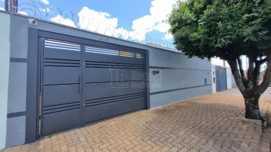 Casa com 3 Quartos à venda, 238m² no Jardim das Estações (Vila Xavier), Araraquara
