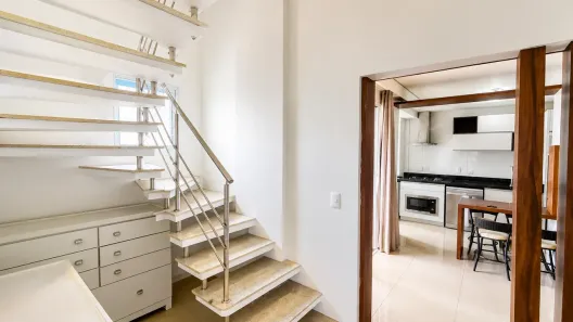 Apartamento com 3 Quartos para alugar, 120m² no Agronômica, Florianópolis