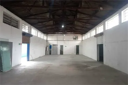 Galpão/Depósito/Armazém à venda, 370m² no Vila Guarani (Z Sul), São Paulo