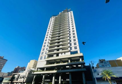 Apartamento com 2 Quartos à venda, 72m² no Centro, Curitiba