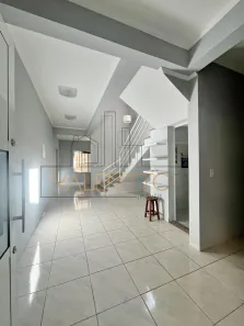 Casa de Condomínio com 3 Quartos para alugar, 225m² no Vila Faustina II, Valinhos