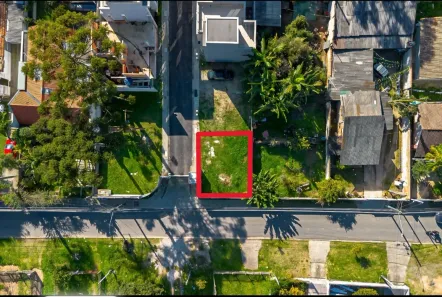 Lote/Terreno com 1 Quarto à venda, 10m² no Uberaba, Curitiba