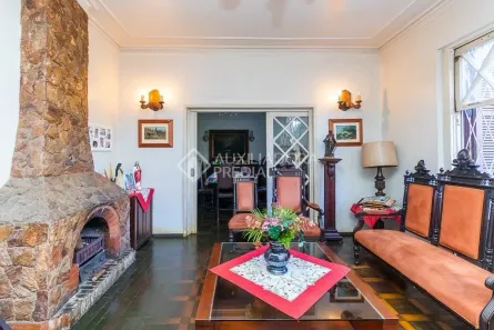 Sobrado com 7 Quartos à venda, 300m² no Rio Branco, Porto Alegre