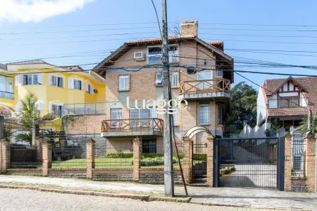 Casa de Condomínio com 3 Quartos para alugar, 351m² no Jardim Isabel, Porto Alegre