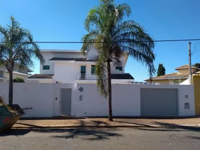 Sobrado com 3 Quartos à venda, 380m² no Chácara Primavera, Campinas