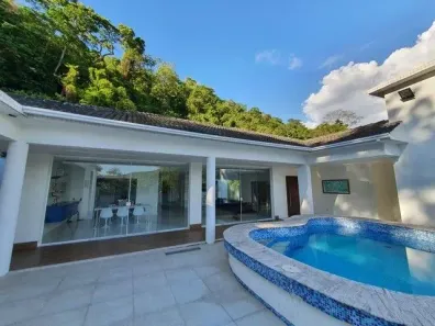 Casa de Condomínio com 4 Quartos à venda, 500m² no São Francisco, Niterói